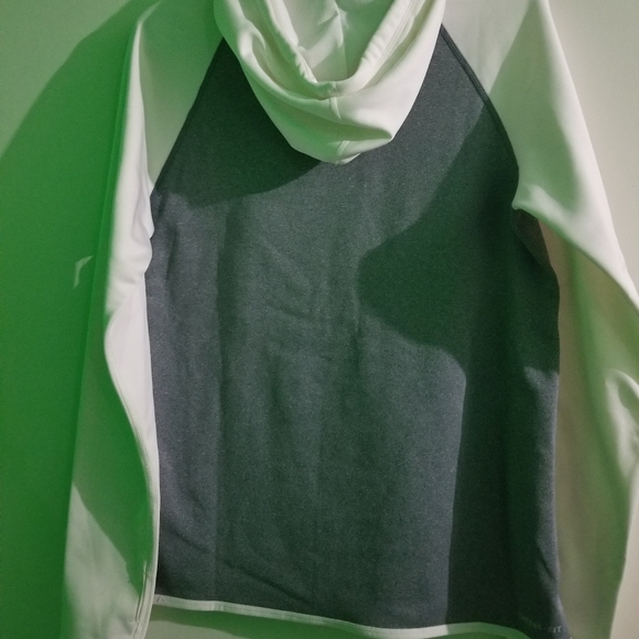 Nike Women's Therma-Fit Hoodie - Picture 3 of 7